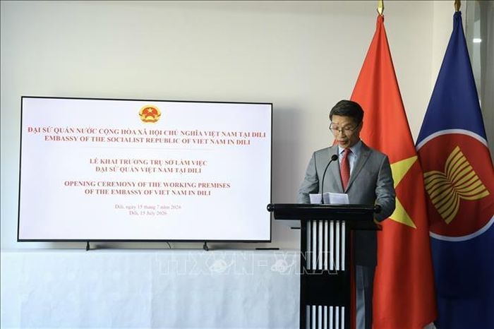 Đại biện lâm thời Việt Nam tại Timor-Leste Phạm Bình Đàm phát biểu tại buổi lễ. Ảnh: TTXVN phát