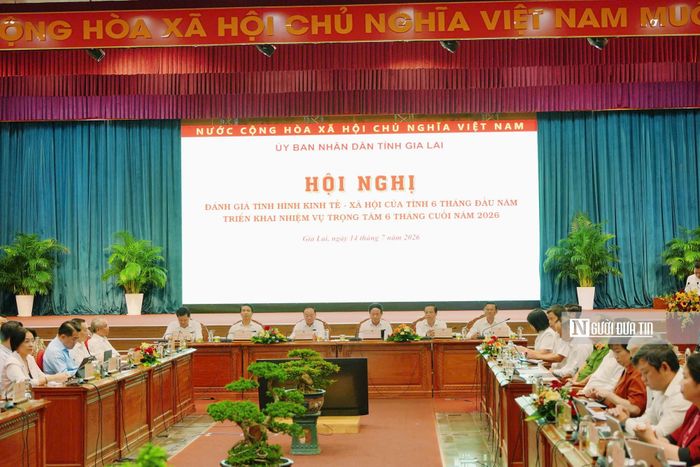 Tại hội nghị chiều nay, nhiều doanh nghiệp trực tiếp chia sẻ những vướng mắc cũng như đề xuất để thúc đẩy phát triển kinh tế