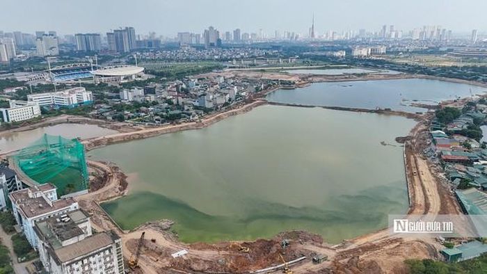Hồ điều hòa Phú Đô nhìn từ trên cao (Ảnh: Hữu Thắng).