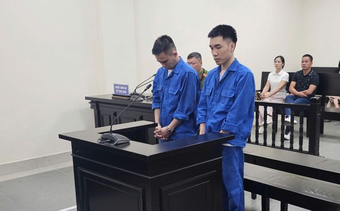 2 bị cáo tại tòa. Ảnh: TN (theo báo Vietnamnet).