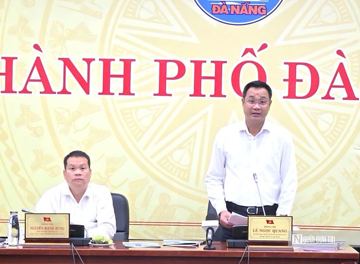 Bí thư Thành ủy Đà Nẵng Lê Ngọc Quang và Chủ tịch UBND thành phố Nguyễn Mạnh Hùng điều hành buổi làm việc với Sở Tài chính.