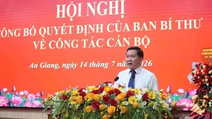 Tân Phó Bí thư Tỉnh ủy An Giang, Bí thư Đảng ủy đặc khu Phú Quốc Đinh Văn Nơi.