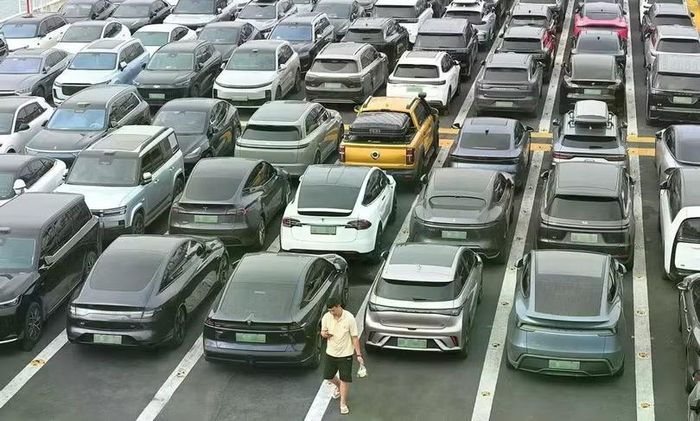 Hải Nam xây dựng lộ trình chặt chẽ để trở thành tỉnh Trung Quốc đầu tiên chấm dứt bán xe ô tô chạy xăng, dầu vào năm 2030. Ảnh: Sohu.