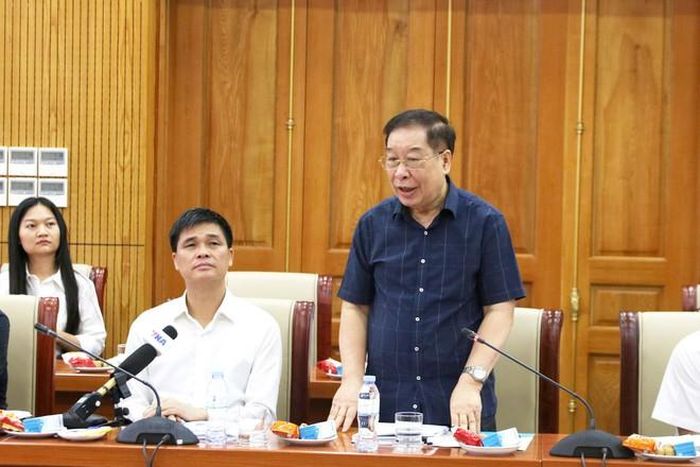 Các đại biểu phát biểu tại hội nghị