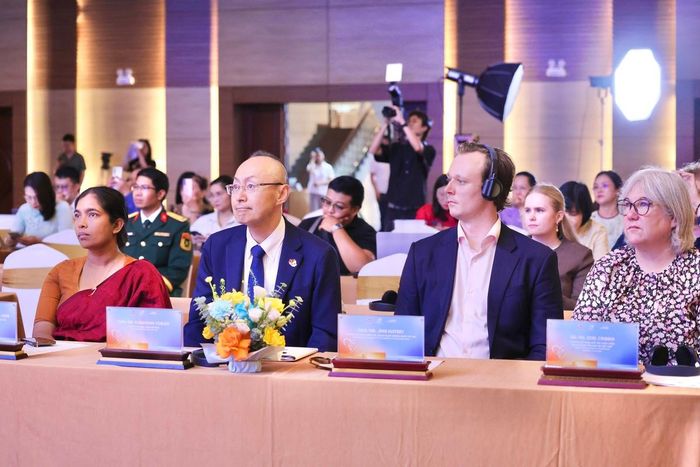 Đại diện các Đại sứ quán tại Việt Nam tham dự chương trình