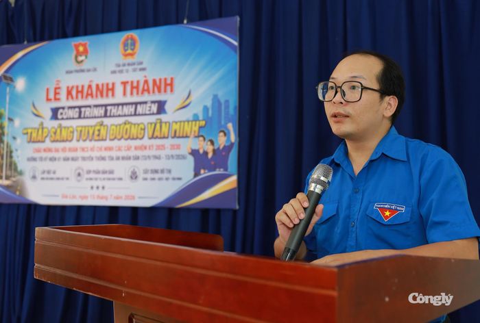 Anh Trần Thế Sự - Bí thư Chi đoàn TAND khu vực 12 - Tây Ninh phát biểu.