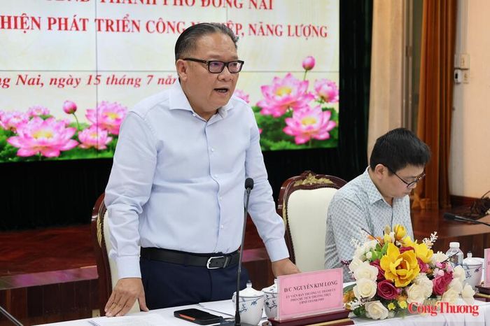 Phó Chủ tịch Thường trực UBND TP. Đồng Nai Nguyễn Kim Long phát biểu tại buổi làm việc. Ảnh: Thừa Ngọc