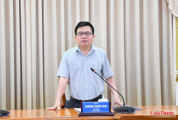 Thứ trưởng Trương Thanh Hoài: Bộ Công Thương và UBND TP. Hồ Chí Minh sẽ phối hợp làm việc định kỳ để kịp thời tháo gỡ khó khăn, thúc đẩy các dự án trọng điểm và phát huy vai trò đầu tàu của thành phố đối với nền kinh tế cả nước.