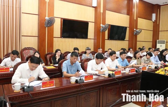 Các đại biểu dự hội nghị.