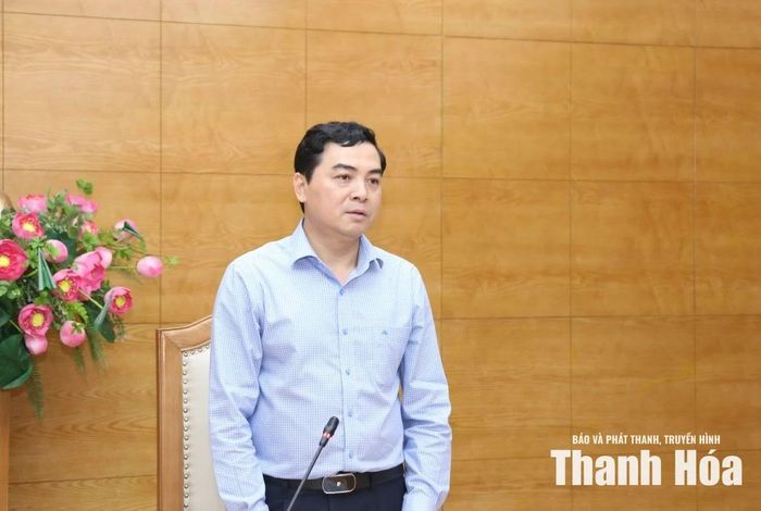 Chủ tịch UBND tỉnh Nguyễn Hoài Anh phát biểu tại hội nghị.