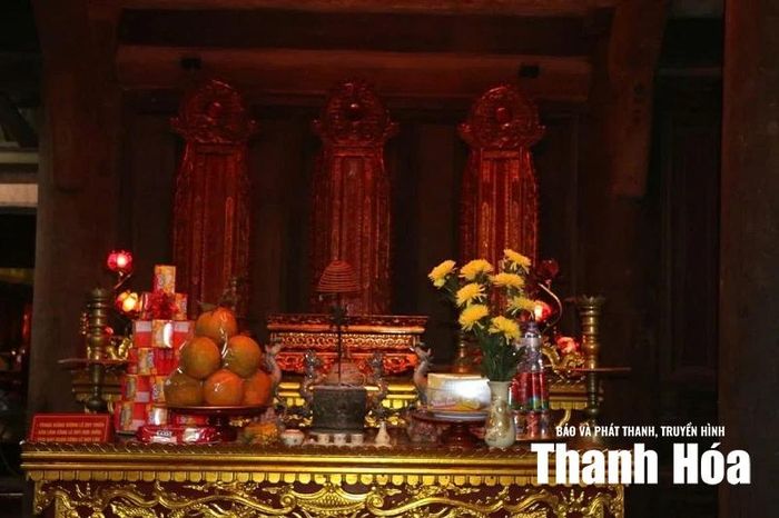 Một trong số bài vị tại Thái miếu nhà Hậu Lê.