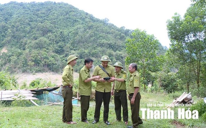Kiểm tra an ninh rừng qua hệ thống flycam.
