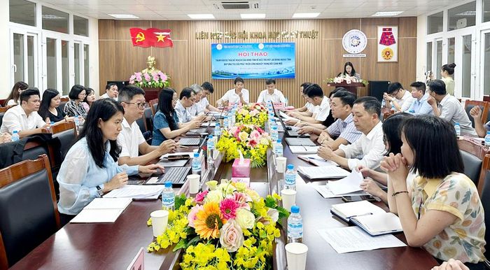  Quang cảnh hội thảo. 