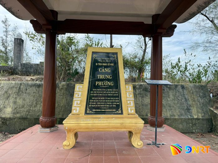Di tích khảo cổ học cảng Trung Phường. Ảnh: QUỐC TUẤN