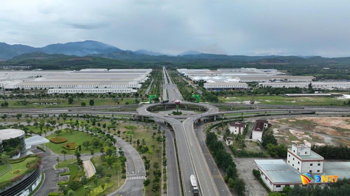 Khu kinh tế mở Chu Lai đã thu hút 265 dự án với tổng vốn đăng ký hơn 165.000 tỷ đồng. Ảnh: HỒ QUÂN