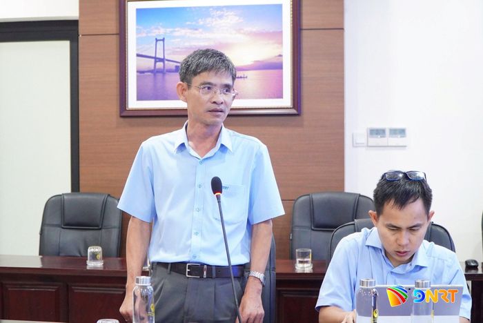 Phó Giám đốc Sở Nông nghiệp và Môi trường Trương Xuân Tý phát biểu làm rõ những nội dung tại buổi làm việc. Ảnh: TÂM ĐAN