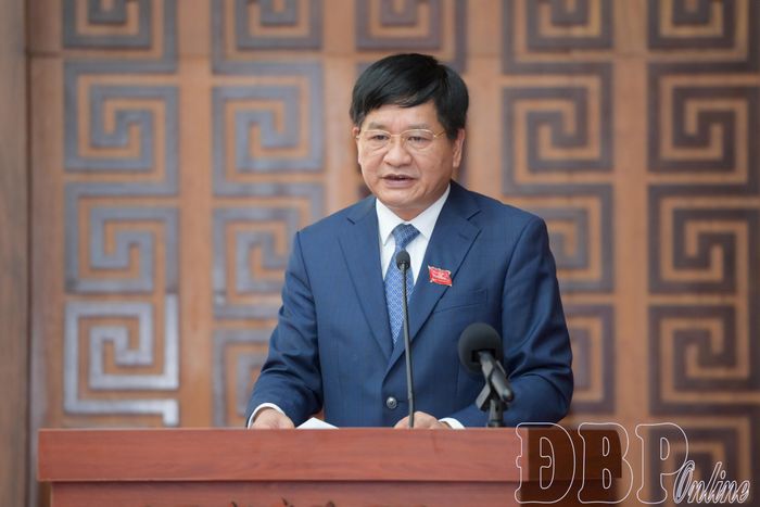 Phó Bí thư Thường trực Tỉnh ủy, Chủ tịch HĐND tỉnh Lê Thành Đô phát biểu khai mạc kỳ họp. Ảnh: Mai Giáp