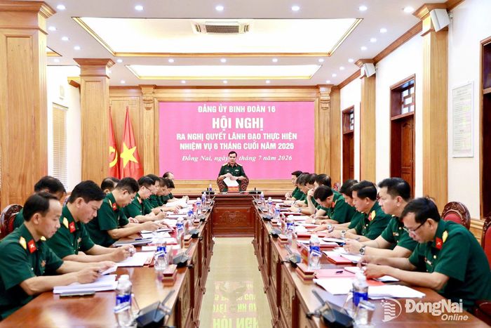 Đại tá Trịnh Phạm Hòa, Bí thư Đảng ủy, Phó tư lệnh Binh đoàn 16 quán triệt kết luận của Quân ủy Trung ương về lãnh đạo thực hiện nhiệm vụ quân sự, quốc phòng và xây dựng Đảng bộ Quân đội 6 tháng cuối năm 2026.
