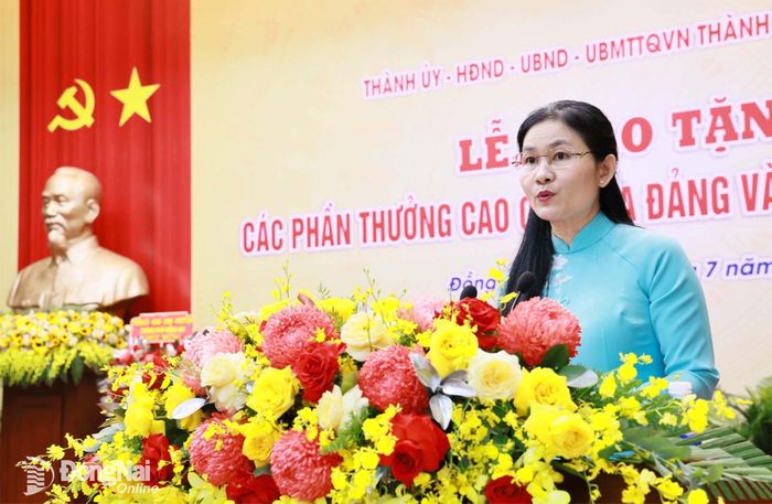 Ủy viên Trung ương Đảng, Phó Bí thư Thường trực Thành ủy, Chủ tịch HĐND thành phố Tôn Ngọc Hạnh phát biểu chỉ đạo tại buổi lễ. Ảnh: Công Nghĩa