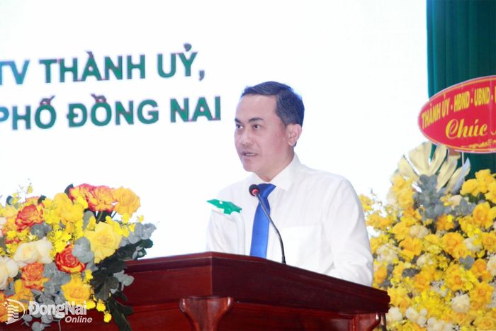 Đồng chí Lê Trường Sơn, Ủy viên Ban Thường vụ Thành ủy, Phó Chủ tịch UBND thành phố phát biểu tại đại hội. Ảnh: Nga Sơn