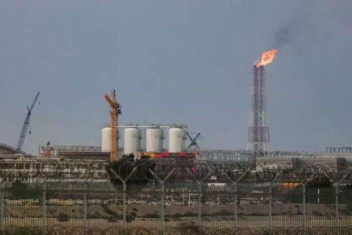 Iran đe dọa sẽ phong tỏa các tuyến đường xuất khẩu dầu khí từ khu vực Trung Đông nhằm đáp trả việc Mỹ tái áp đặt phong tỏa hải quân. Ảnh: Stringer/Getty Images