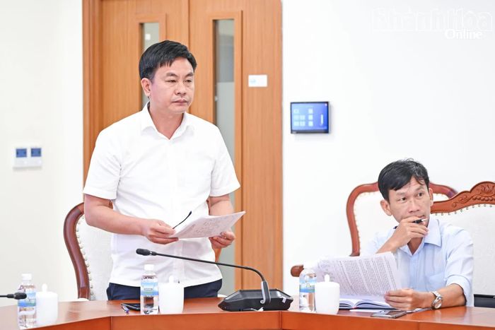 Lãnh đạo xã Cam Lâm phát biểu.