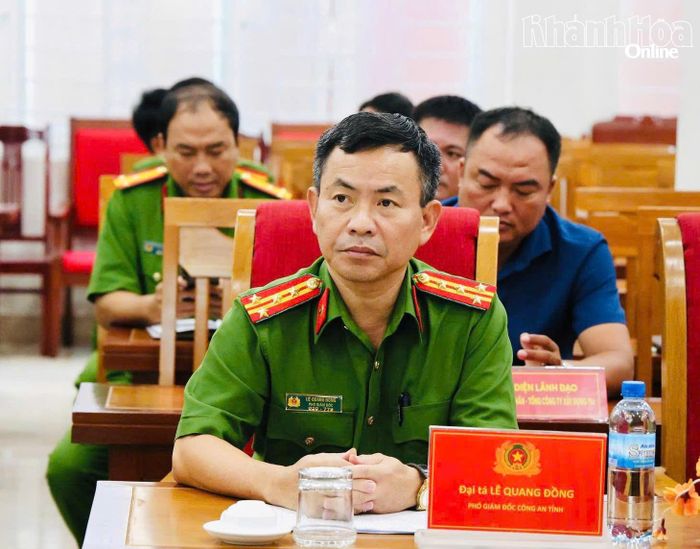 Các đại biểu tham dự hội nghị.