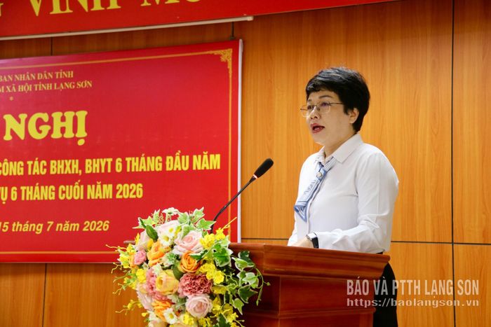 Lãnh đạo Đảng ủy BHXH tỉnh phát biểu tại hội nghị