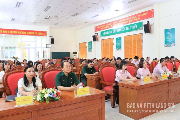 Các đại biểu dự ngày hội