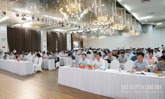 Các đại biểu tham dự hội nghị tập huấn