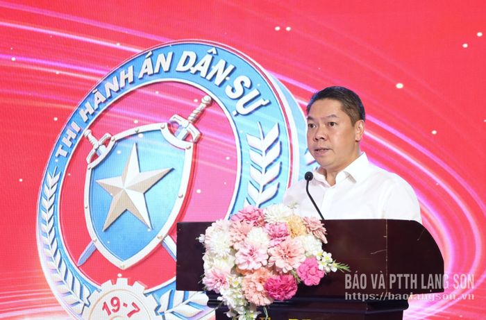 Đồng chí Đoàn Thanh Sơn, Phó Chủ tịch UBND tỉnh, Trưởng Ban Chỉ đạo THADS tỉnh phát biểu trong chương trình