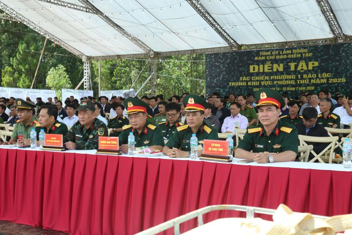 Các đại biểu tham dự lễ bế mạc