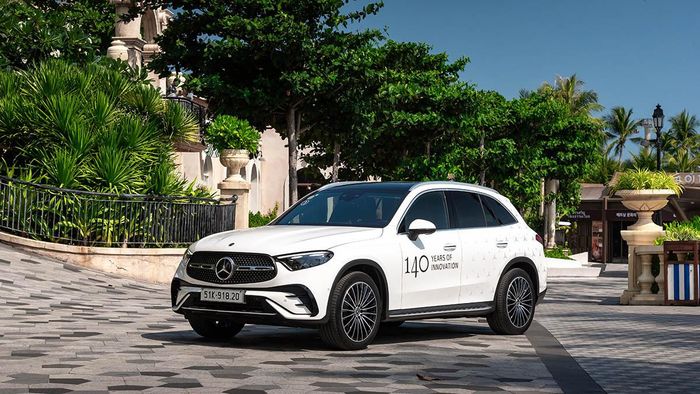 GLC: Chiếc SUV hạng sang ung dung trên mọi thử thách.
