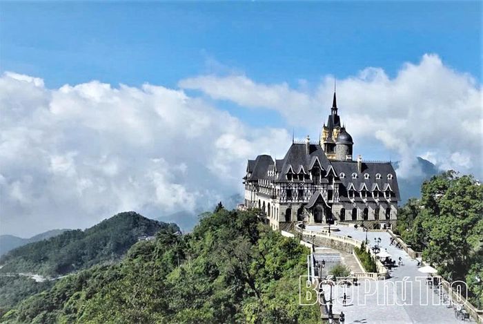 Tam Đảo - "điểm hẹn trên mây" lý tưởng để du khách lựa chọn cho mùa hè năm nay.