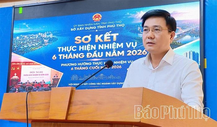 Đồng chí Vũ Việt Văn - Ủy viên Ban Thường vụ Tỉnh ủy, Phó Chủ tịch UBND tỉnh phát biểu chỉ đạo tại hội nghị.