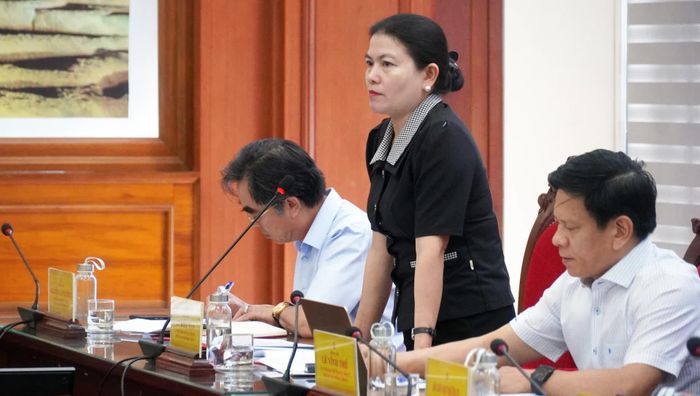 Đồng chí Ly Kiều Vân, Trưởng ban Nội chính Tỉnh ủy thảo luận tại hội nghị - Ảnh: N.M