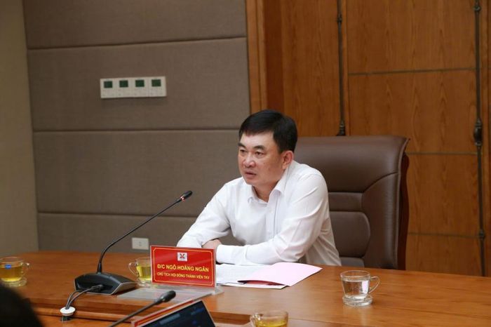 Ông Ngô Hoàng Ngân Chủ tịch HĐTV TKV tại buổi làm việc