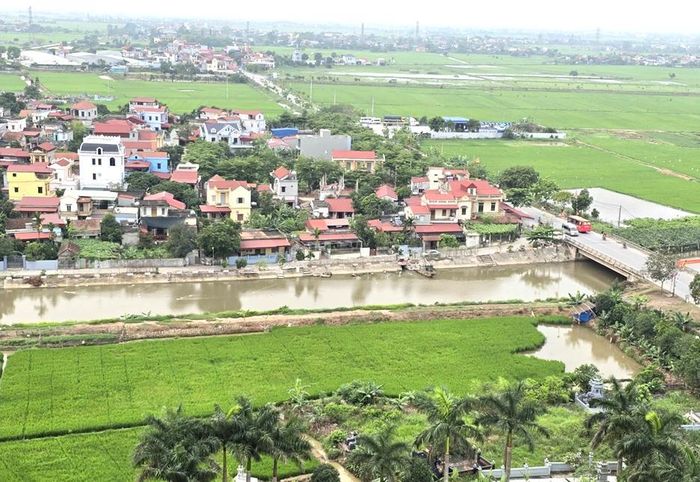 Quy chuẩn QCVN 01:2026/BXD quy định yêu cầu kỹ thuật và yêu cầu quản lý bắt buộc phải tuân thủ trong hoạt động lập, thẩm định, phê duyệt, rà soát, điều chỉnh và tổ chức quản lý quy hoạch đô thị và nông thôn.