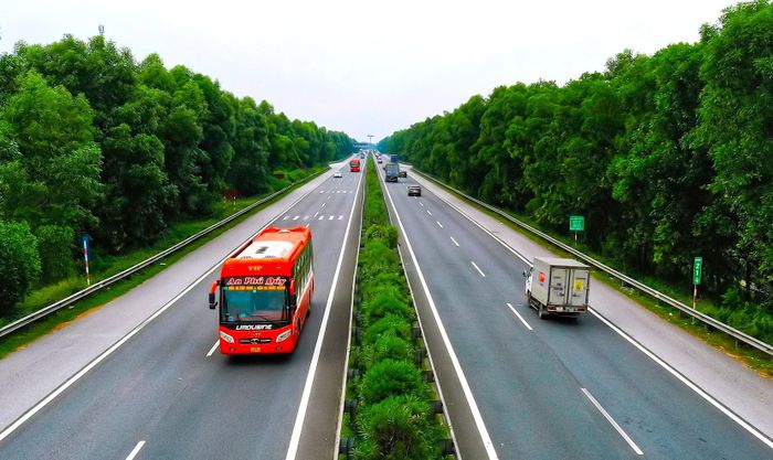Cao tốc Cầu Giẽ - Ninh Bình thuộc tuyến cao tốc Bắc - Nam phía Đông.