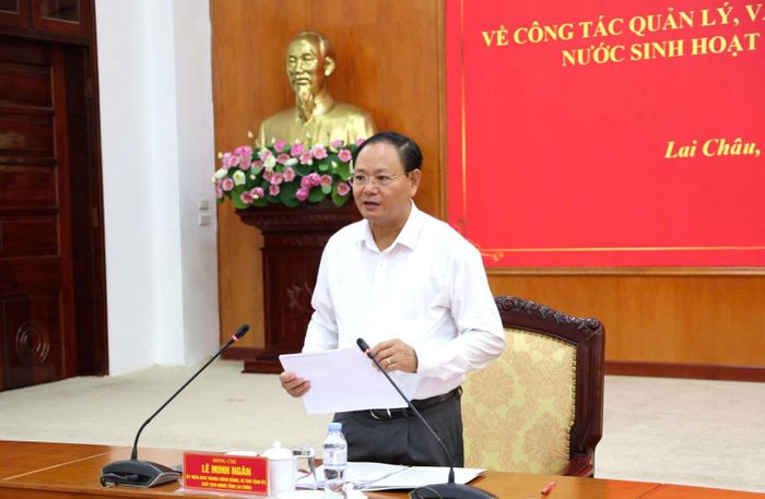 Ủy viên Trung ương Đảng, Bí thư Tỉnh ủy, Chủ tịch HĐND tỉnh Lai Châu Lê Minh Ngân phát biểu kết luận phiên giải trình. Ảnh: TTDN