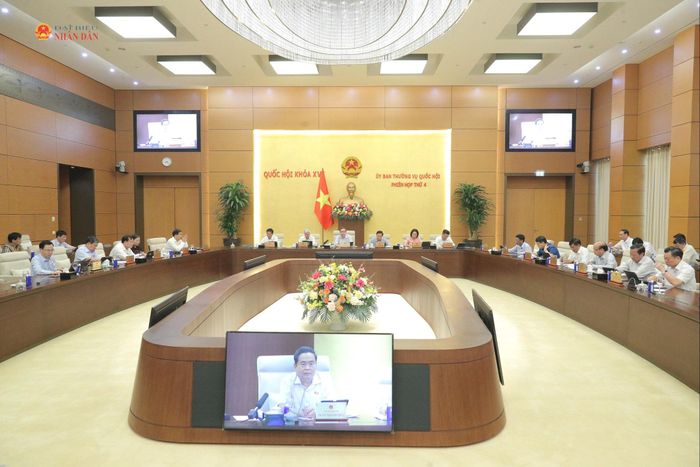 Toàn cảnh phiên họp