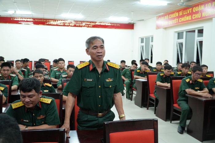 Chính trị viên Đội K73, Thượng tá Trần Hùng Cường bày tỏ sự trân trọng trước sự quan tâm sâu sát của Ban Chỉ đạo các cấp và Bộ Tư lệnh TP. Hồ Chí Minh