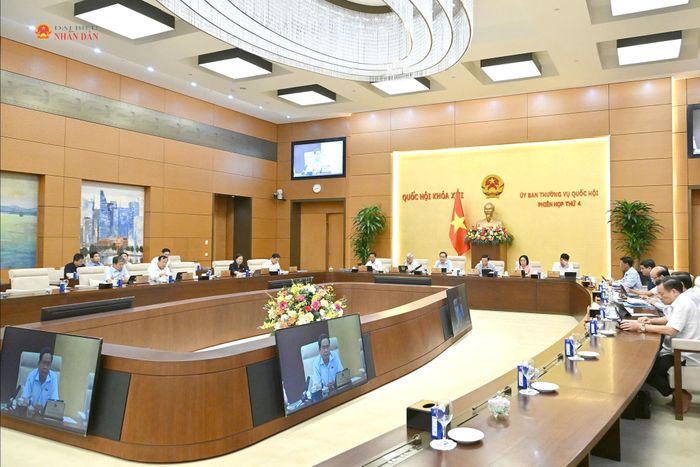 Toàn cảnh phiên họp