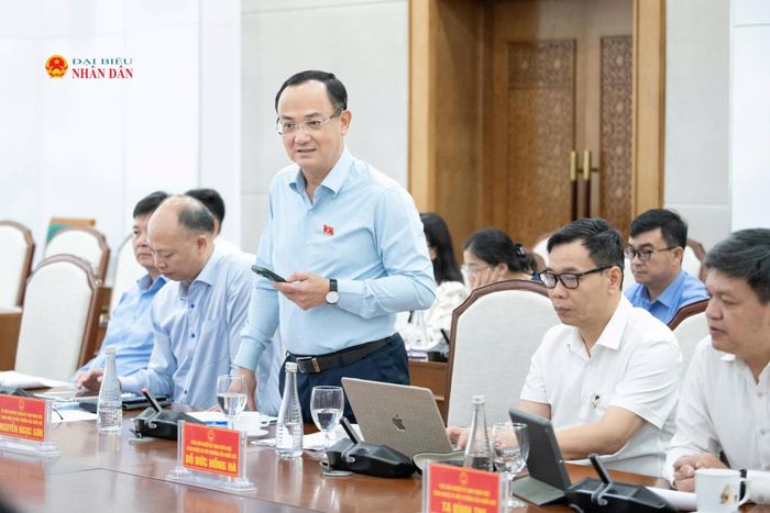ĐBQH hoạt động chuyên trách tại Ủy ban Khoa học, Công nghệ và Môi trường Nguyễn Ngọc Sơn phát biểu