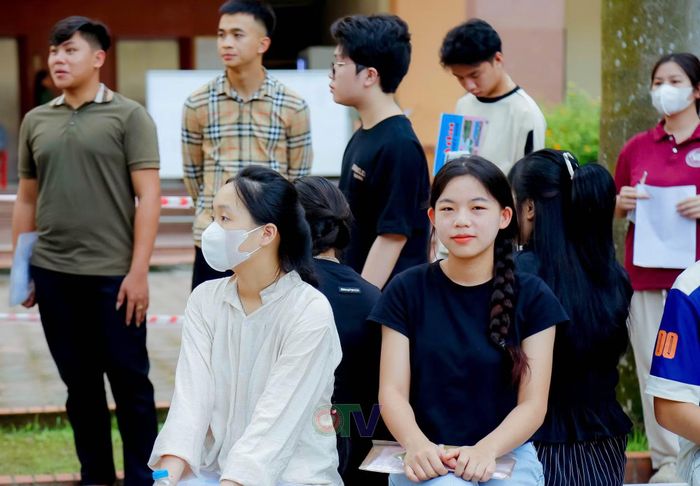 Thay vì tách 2 kỳ thi, nên tập trung hoàn thiện công tác tổ chức để kết quả thi tốt nghiệp THPT ngày càng có độ tin cậy cao đối với xã hội.