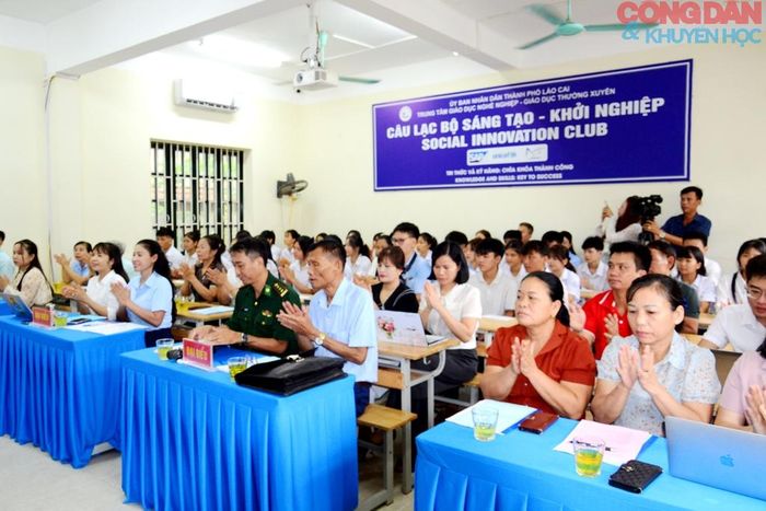 Các đại biểu dự hội thảo. Ảnh: Quốc Hồng