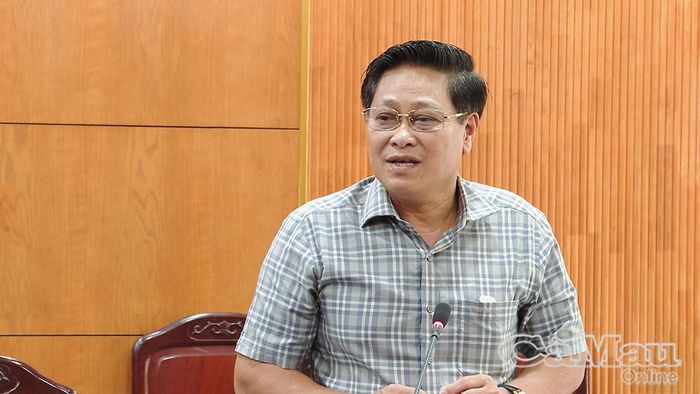 Phó Chủ tịch HĐND tỉnh Bùi Tấn Bảy quan tâm công tác đào tạo nguồn nhân lực y tế cơ sở.
