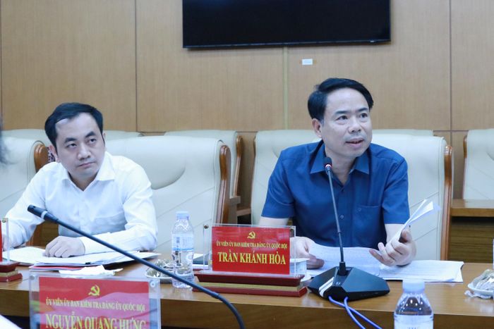 Ủy viên Ủy ban Kiểm tra Đảng ủy Quốc hội Trần Khánh Hòa - Kiểm toán trưởng Kiểm toán nhà nước chuyên ngành Ib - thảo luận tại Kỳ họp. Ảnh: M. Thúy