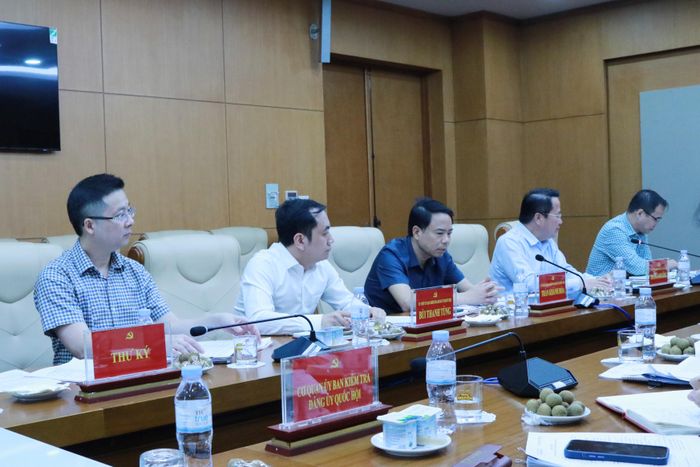 Các đại biểu tham dự Kỳ họp. Ảnh: M. Thúy