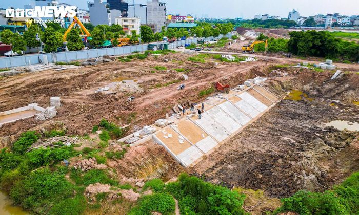 Sau khi đi vào vận hành, hồ điều hòa Cự Khối sẽ kết nối trực tiếp với trạm bơm Cự Khối, tuyến cống thoát nước Long Biên - Cự Khối và công viên hồ Thạch Bàn. Hệ thống liên hoàn này sau khi vận hành được kỳ vọng sẽ nâng cao hiệu quả tiêu thoát nước, góp phần giảm tình trạng ngập úng tại khu vực phía Đông Hà Nội, đồng thời bổ sung thêm không gian hạ tầng kỹ thuật và cảnh quan đô thị cho địa phương.